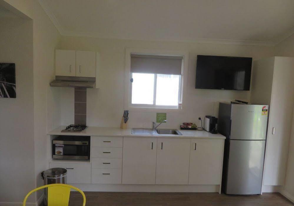 Yea Riverside Caravan Park Esterno foto