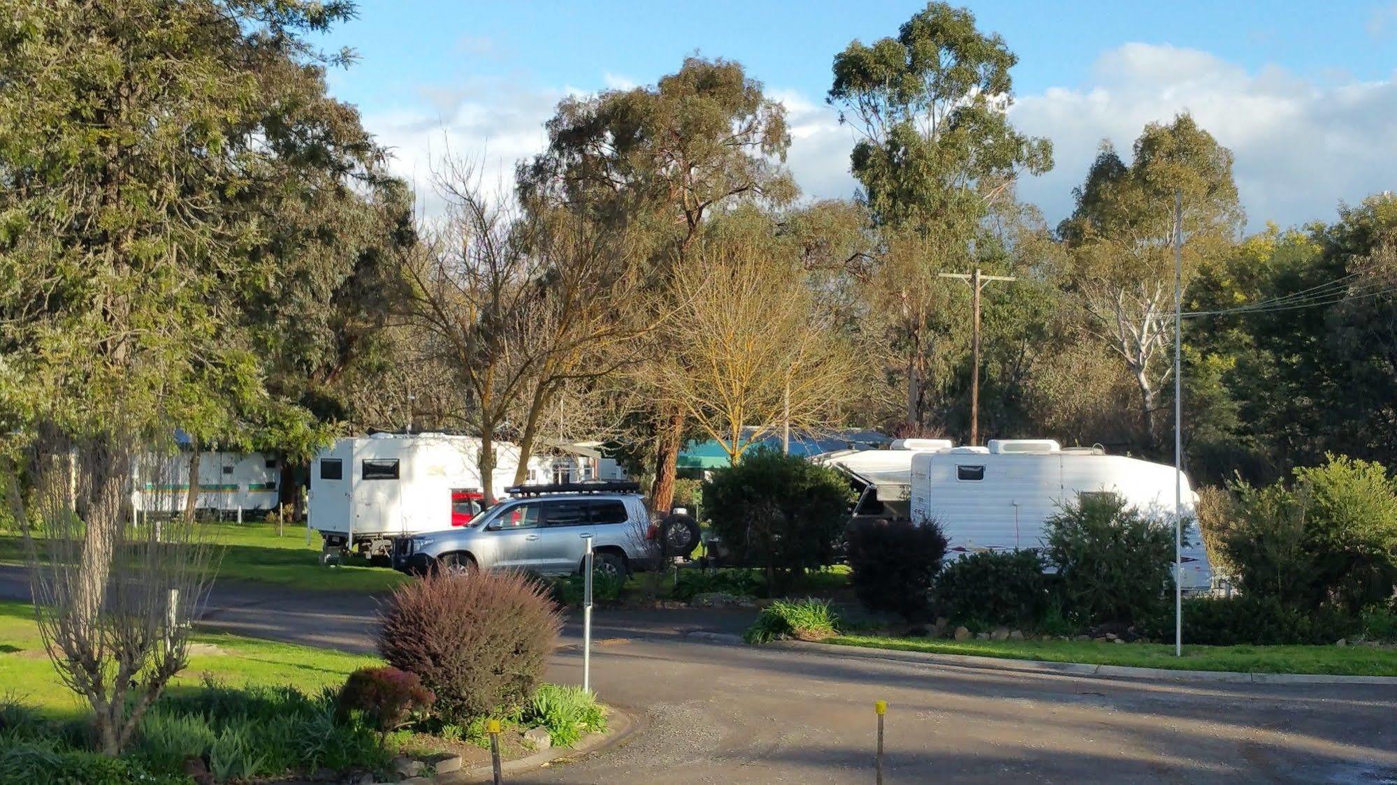 Yea Riverside Caravan Park Esterno foto