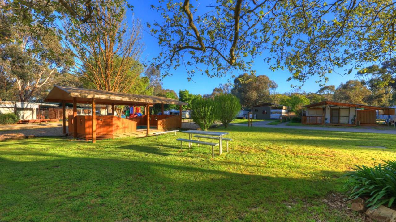 Yea Riverside Caravan Park Esterno foto